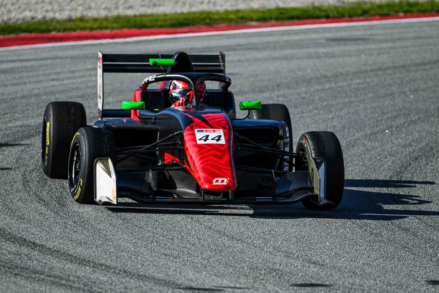 Known and new faces at first test day in Barcelona